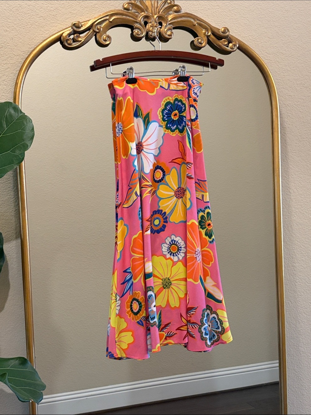 FARM Rio Pink Floral Maxi Skirt with Orange & Yellow Blooms Size XS - Picture 4 of 10